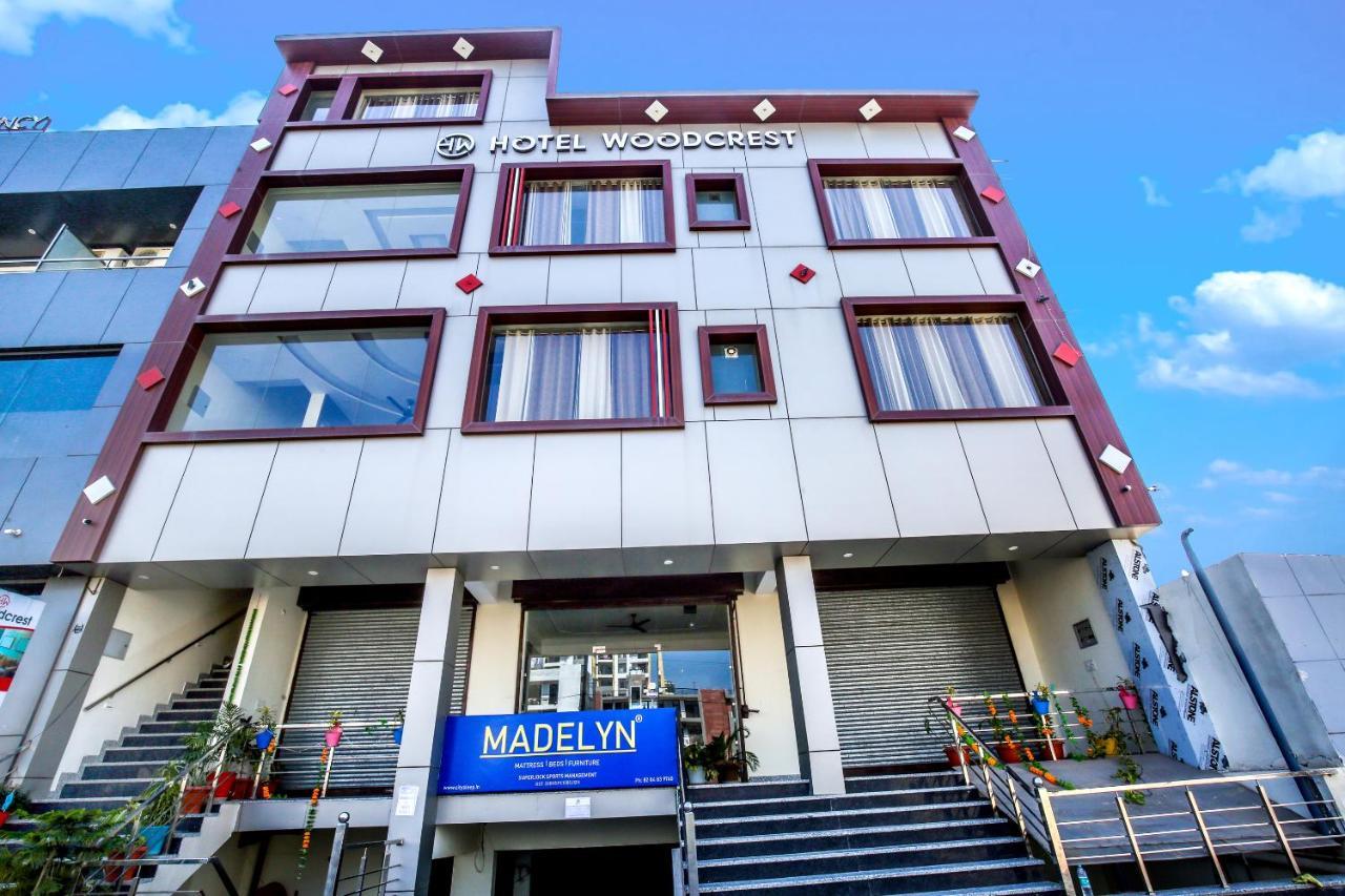 Hotel Woodcrest Zirakpur Chandigarh- Best Family Hotel - Luxurious Rooms - Unit Of Sidham Group エクステリア 写真
