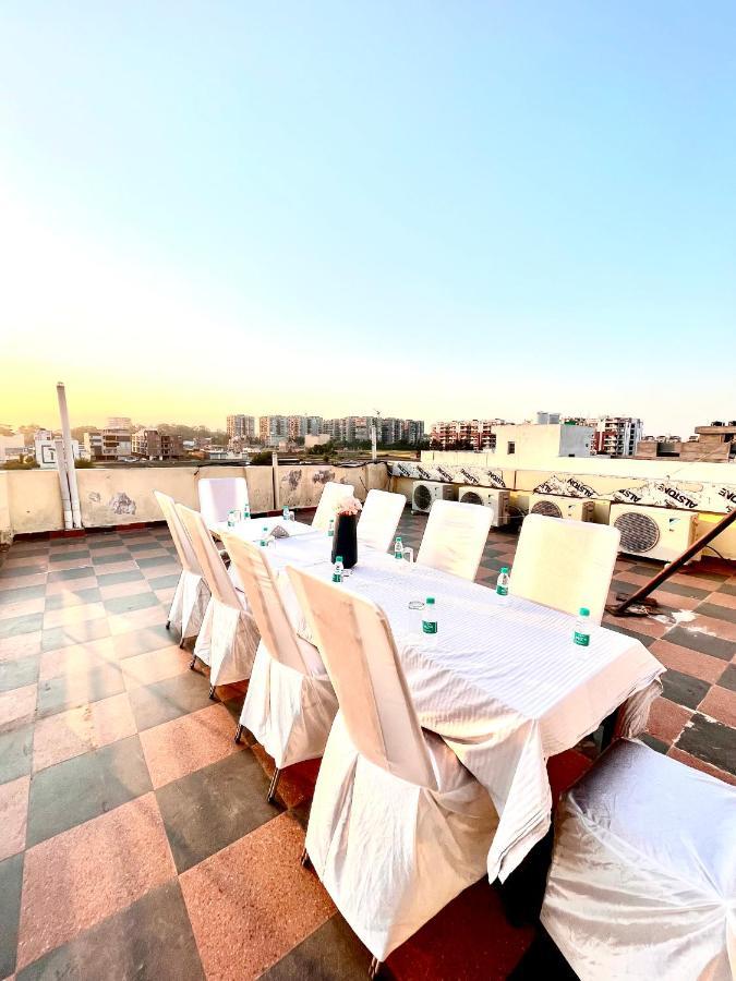Hotel Woodcrest Zirakpur Chandigarh- Best Family Hotel - Luxurious Rooms - Unit Of Sidham Group エクステリア 写真